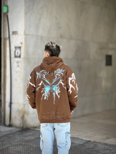 Buzo Oversize Butterfly Effect