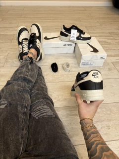 Nike Air Force Panda en internet