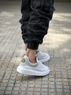 McQueen Grey - comprar online