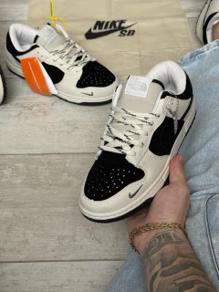 Imagen de Nike SB Dunk Low Pro The North Face Black