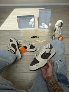 Nike SB Dunk Low Pro The North Face Grafito