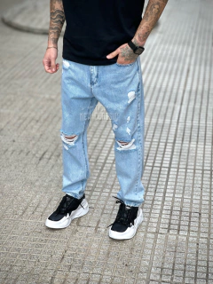 Jean Mom Zafir