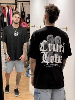 Remera Oversize Cruel Lobe en internet