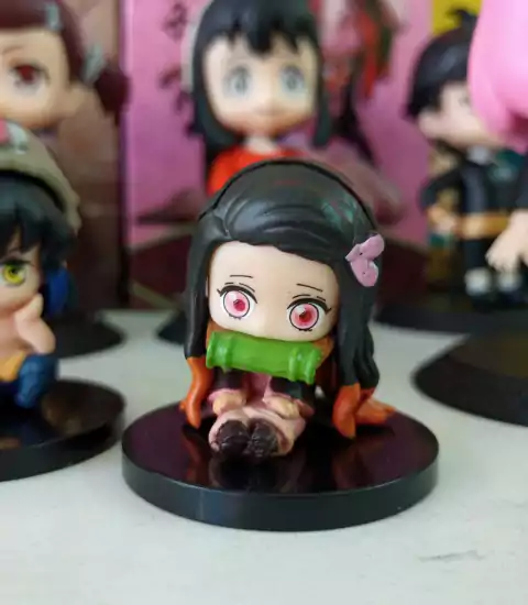 Figura Kimetsu no Yaiba - Nezuko chibi Modelo 2