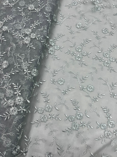 Tul bordado GRIS