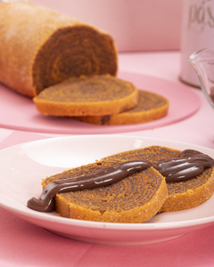 Bolo de cenoura com chocolate (com calda de chocolate) na internet