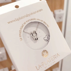 Cadena con dije mini Pet on internet