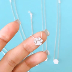 Cadena Huella mini con circones - buy online