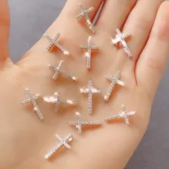 Cadena Cruz Medina Circón Pequeño en internet