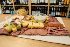Picada Chica - Cacho de Buenos Aires - Comen 2 Pican 4. en internet