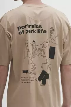 Remera Oversize "Portraits" - Lisboa