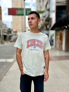 REMERA "KNICKS"- Modelo Regular en internet