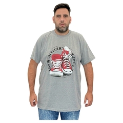 Remera Estampada Gris Zapatillas - comprar online