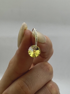 Argolla 14mm con dije redondo cristal de Swarovski - Blanco en internet