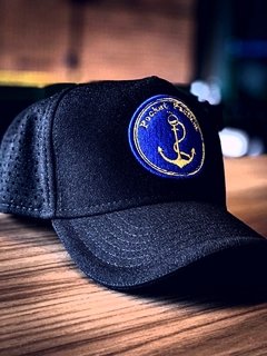 BONÉ TRUCKER BRASÃO ALL BLACK
