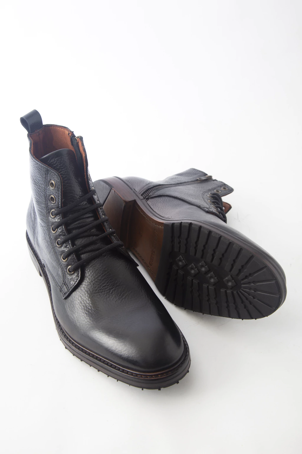 Borcegos Ecco con Cierre al Costado Negro