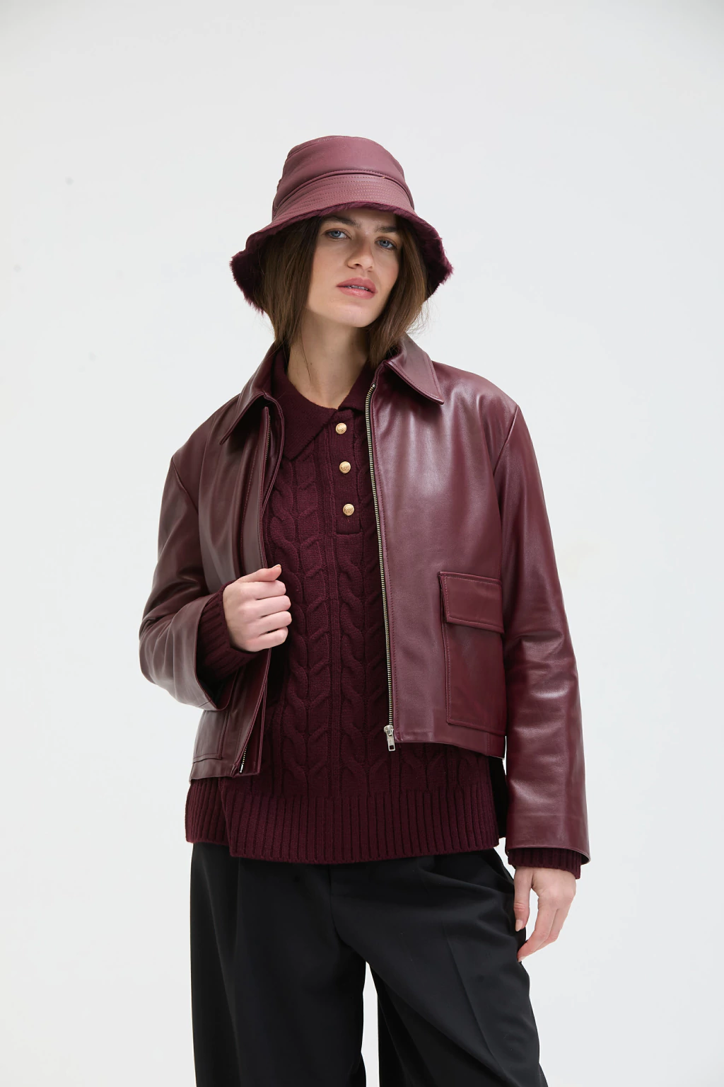 PREORDER Abrigo Amarena Cuero de Oveja Guinda