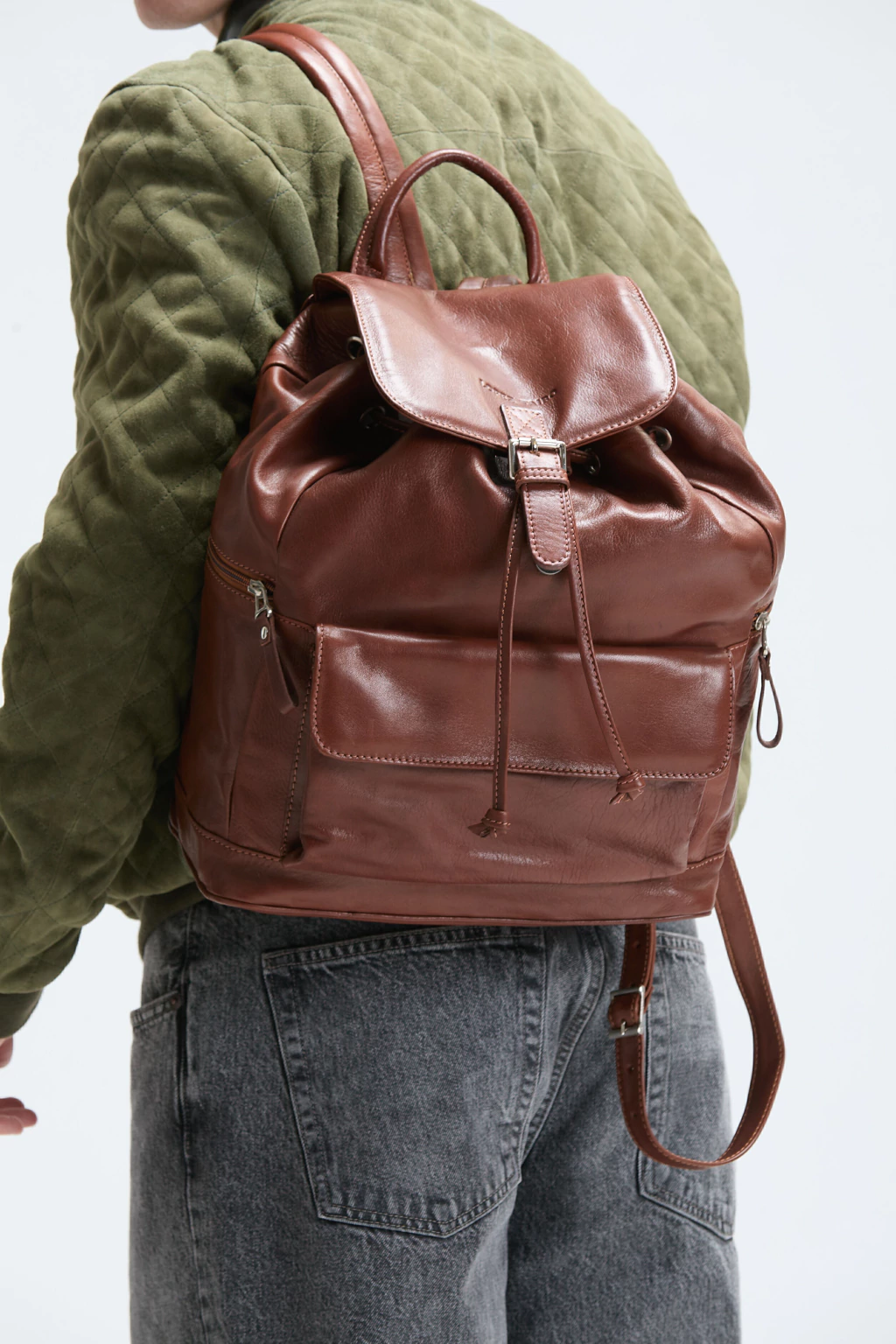 Mochila Vigna Cuero Curtido Vegetal Suela