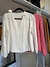 Blusa crepe escote V botones y puño