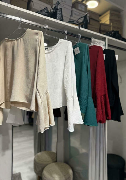 Blusa Crepe Celeste - comprar online