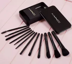 Set Mac de brochas + estuche lata