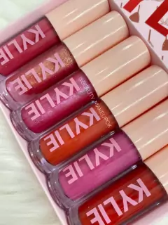 Set kylie de 6 labiales gloss y matte - comprar online