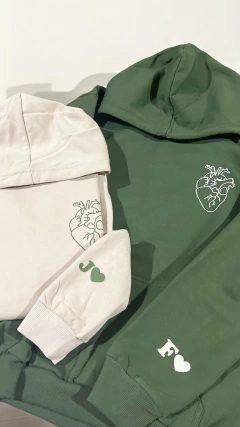 COMBO 2 HOODIES CORAZON CON INICIALES PERSONALIZADOS - (copia)