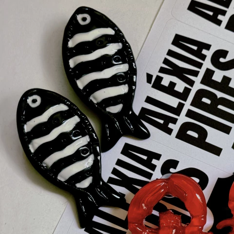 Brinco Peixe P&B - comprar online