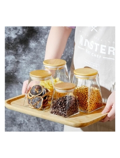 Frasco Vidrio Triangular Tapa Bamboo 550ml - comprar online