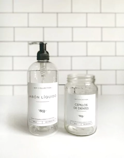 Jabón Líquido + Cepillos de Dientes