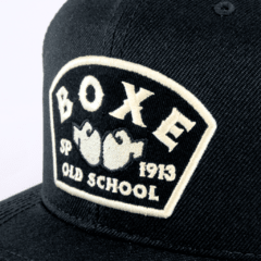 bordado detalhe boné snapback boxe preto 