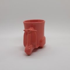 Taza forma Vespa ROSA