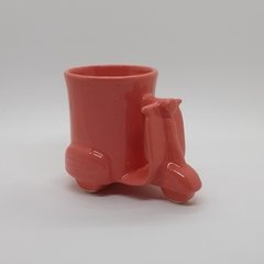 Taza forma Vespa ROSA en internet