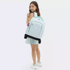 MOCHILA RODINHAS KIPLING NEW ZEA BLUE SKY METALIZADA