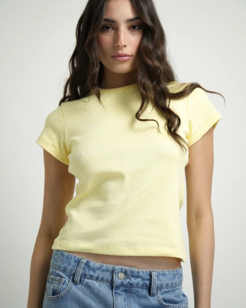 Blusa Baby Tee Basic Butter Yellow - comprar online