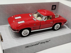 Chevrolet Corvette Sting Ray 1963 1:36 Kinsmart en internet