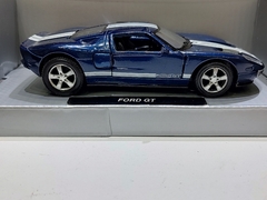 Ford GT 1:32 New Ray en internet