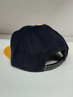 Gorra Chevrolet Visera Plana Gold en internet