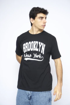 Remera Brooklyn Clasica