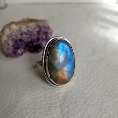 Anillo de Labradorita Nebulosa