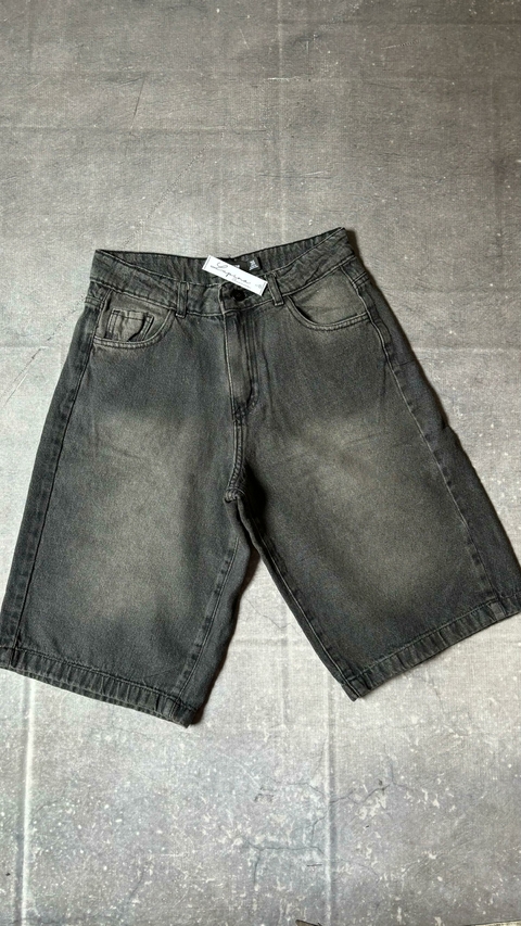 Bermuda Gris con Ruedo