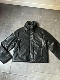 Campera puffer eco cuero - comprar online