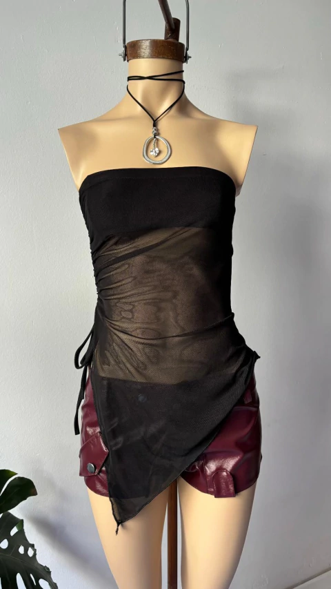 Strapless de tul largo