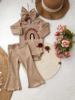 Conjunto Romántico Arco Iris (Body + Calza Oxford + Moño) - comprar online