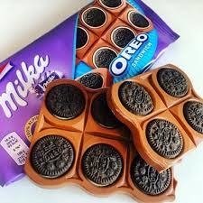 Milka OREO SANDWICH - Chocolate & Biscoito Oreo - Importado