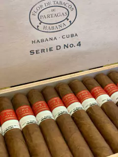 PARTAGAS SERIE D N° 4