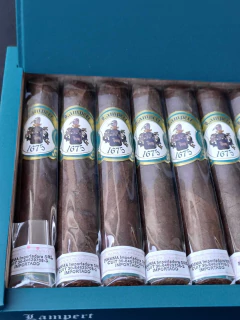 LAMPERT ROBUSTO (A) en internet