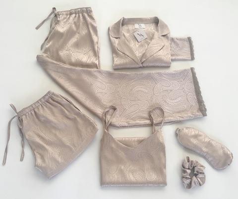 SET DE VIAJE CHAMPAGNE kit (Disponible solo en XL) - comprar online