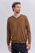 Sweater cuello V Tostado