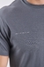 Remera Chill Gris grafito en internet